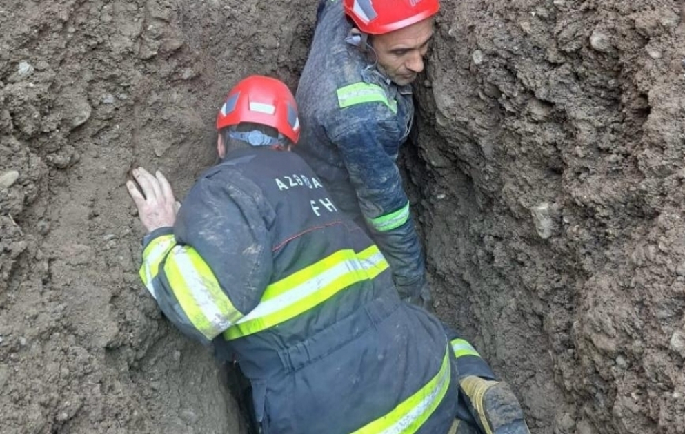 Füzulidə torpaq uçqunu altında qalan şəxs xilas edilib