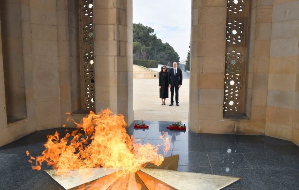 President Ilham Aliyev paid tribute to Azerbaijani martyrs