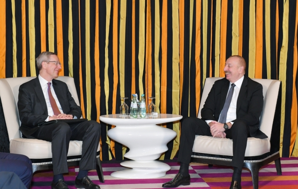 Münxendə Prezident İlham Əliyev ilə Almaniyanın Şərqi Biznes Assosiasiyasının icraçı direktorunun görüşü olub