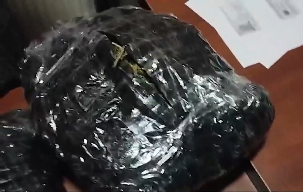 Qaradağ polisinin keçirdiyi əməliyyat zamanı sakindən külli miqdarda narkotik aşkar olunub