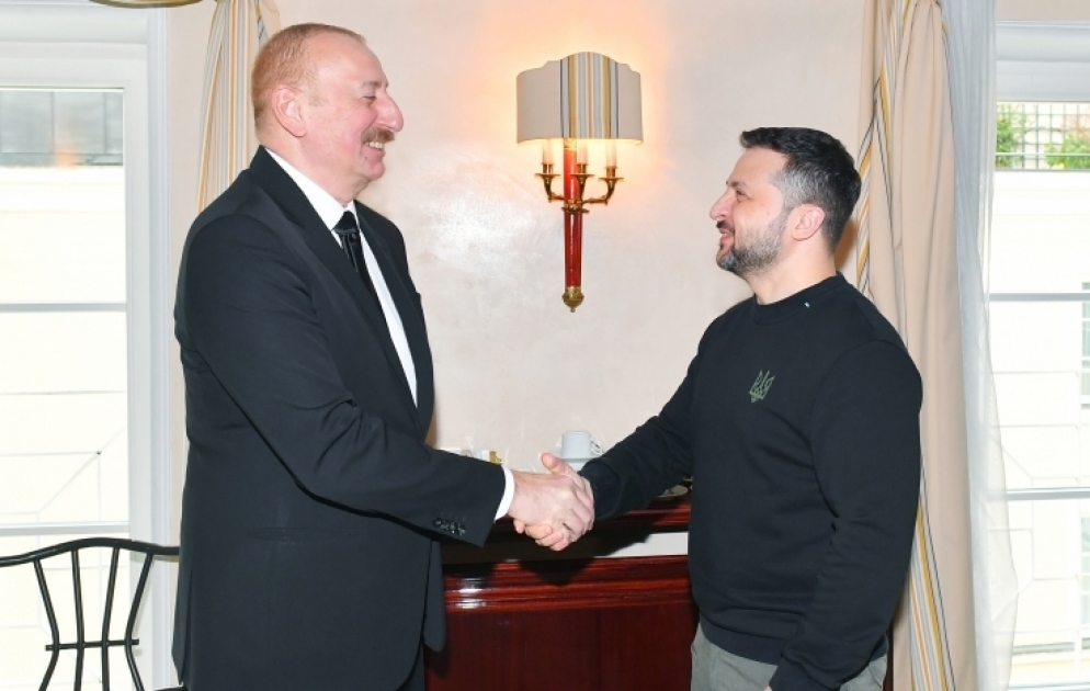 Präsident Ilham Aliyev und Präsident Wolodymyr Selenskyj treffen sich in München