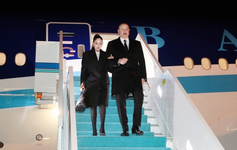 Prezident İlham Əliyev Türkiyəyə rəsmi səfərə gəlib