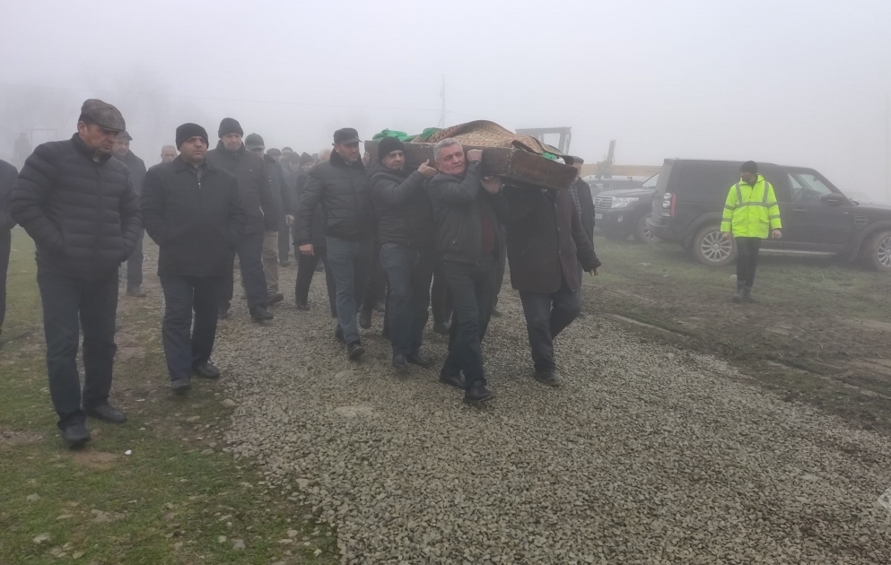 Xalq yazıçısı Mövlud Süleymаnlı Şamaxıda dəfn olunub