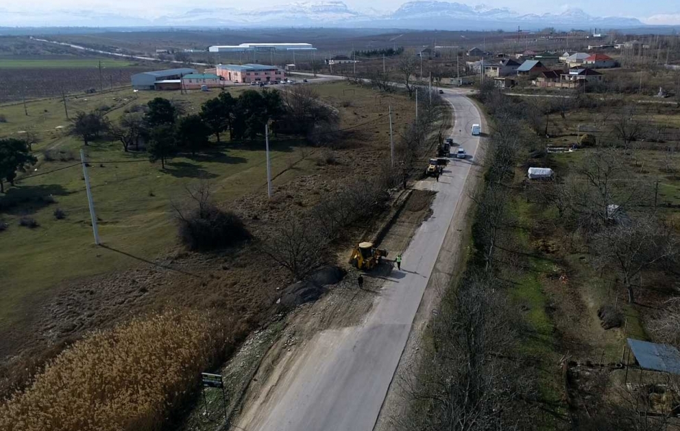 Qırmızı Qəsəbə‒Quxuroba avtomobil yolu təmir olunur