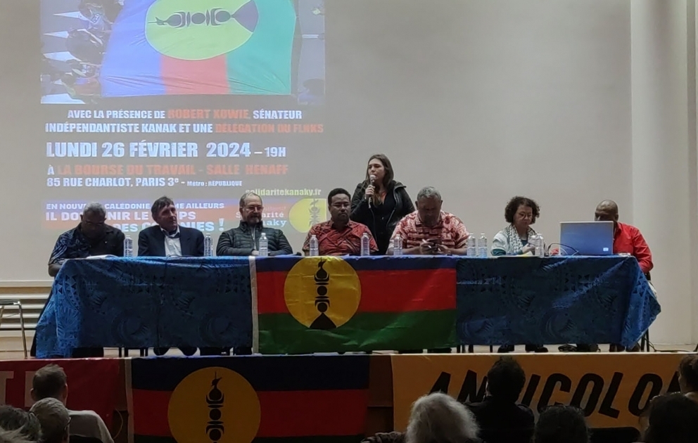 Yeni Kaledoniyanın kanak xalqının nümayəndələri müstəqillikləri tələbi ilə Parisdə bir araya gəliblər