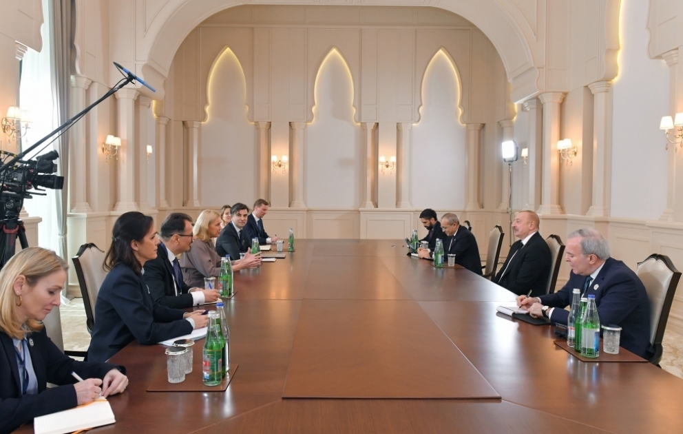 Präsident Ilham Aliyev empfängt EU-Energiekommissarin