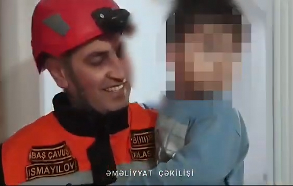 FHN əməkdaşları 3 yaşlı uşağı xilas edib
