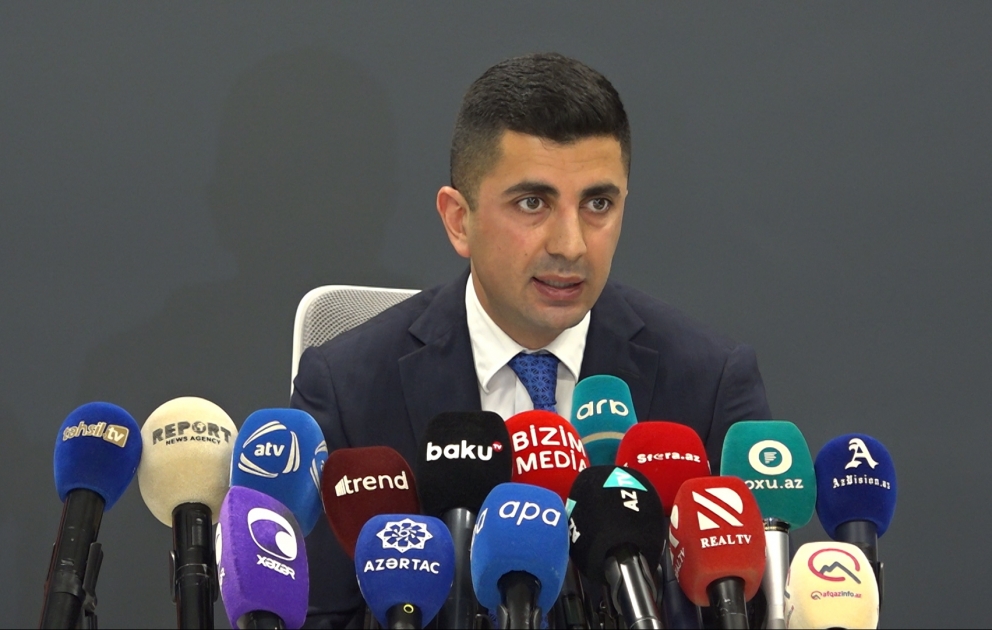 Eşqi Bağırov: Məktəblərdə baş verən neqativ hallarla bağlı sorğular araşdırılır