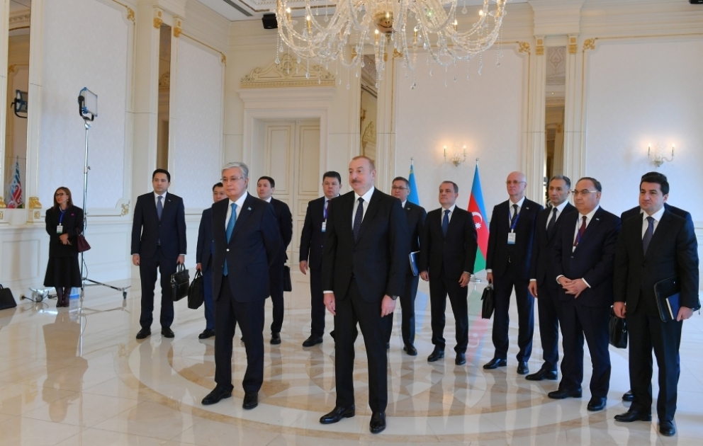 Les présidents azerbaïdjanais et kazakh assistent par visioconférence à l’arrivée d’un train de conteneurs du terminal chinois de Xi’an à la gare d’Abchéron de Bakou