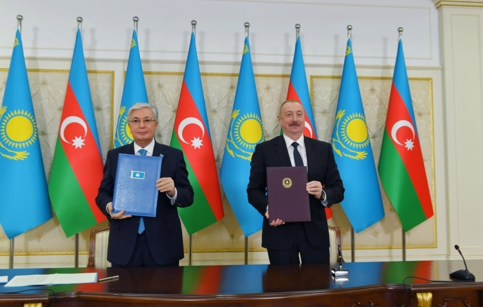 Un certain nombre de documents signés entre l’Azerbaïdjan et le Kazakhstan