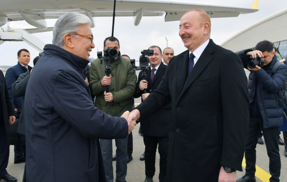Le président kazakh Kassym-Jomart Tokaïev se déplace dans la région azerbaïdjanaise de Fuzouli