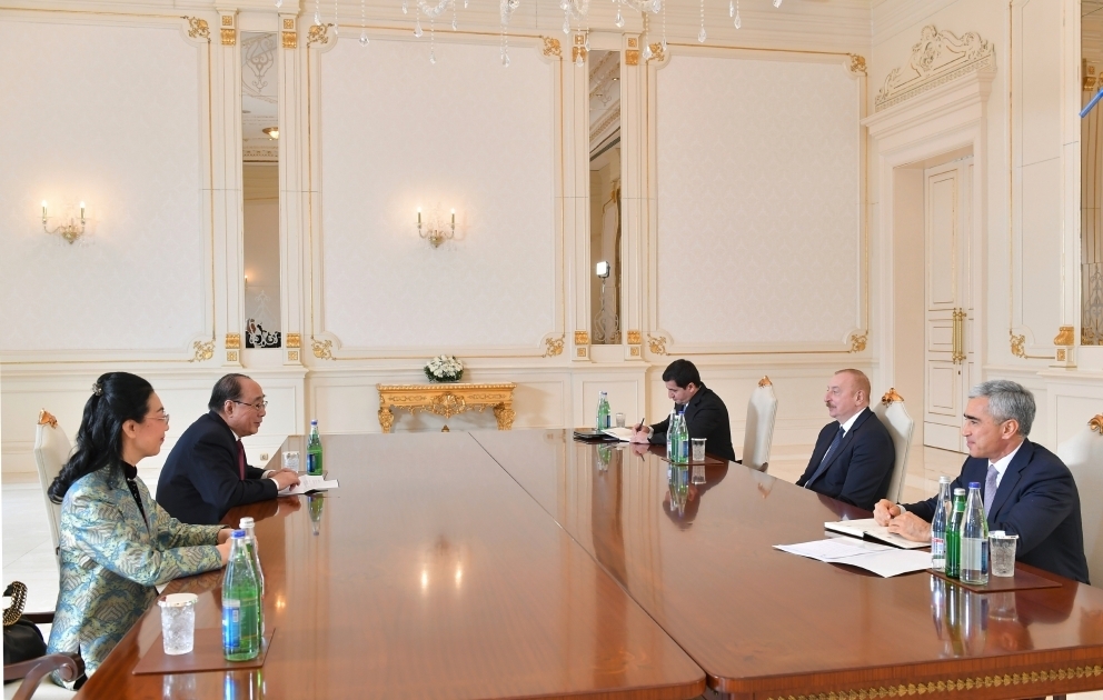 President Ilham Aliyev received Special Representative of Chinese Government on European Affairs