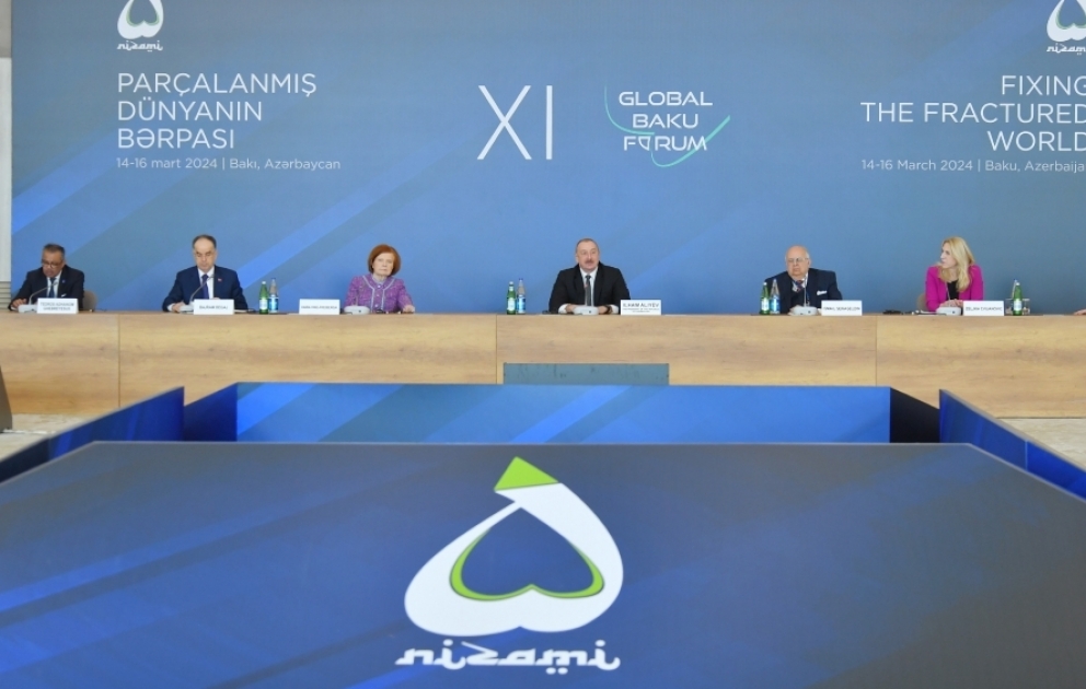 Bakıda “Parçalanmış dünyanın bərpası” mövzusunda XI Qlobal Bakı Forumu işə başlayıb 
Prezident İlham Əliyev Forumun açılış mərasimində iştirak edib
