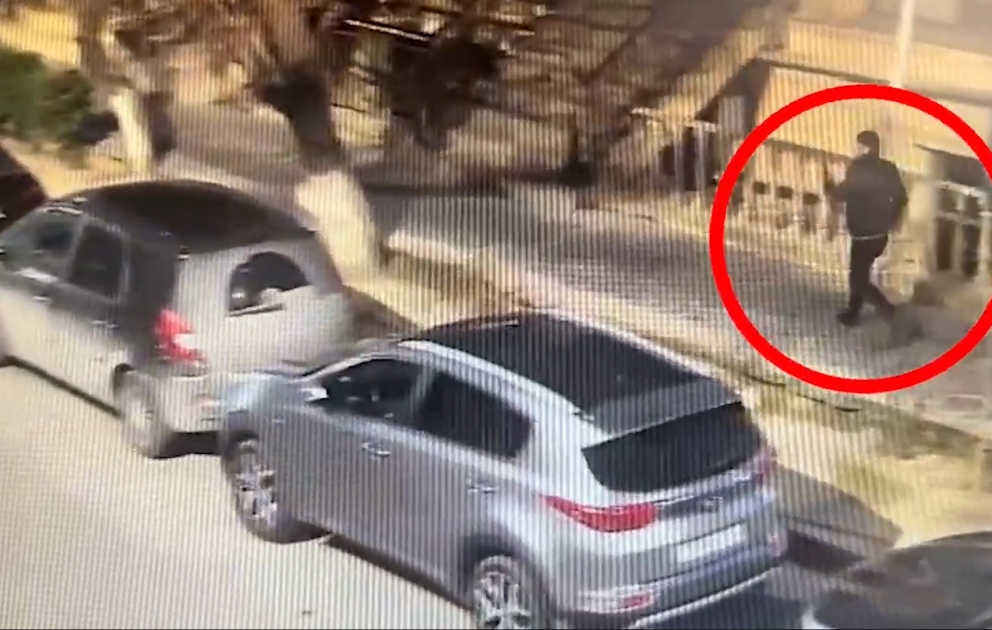 “Porsche”-nin dövlət nömrə nişanını oğurlayanlar saxlanılıblar