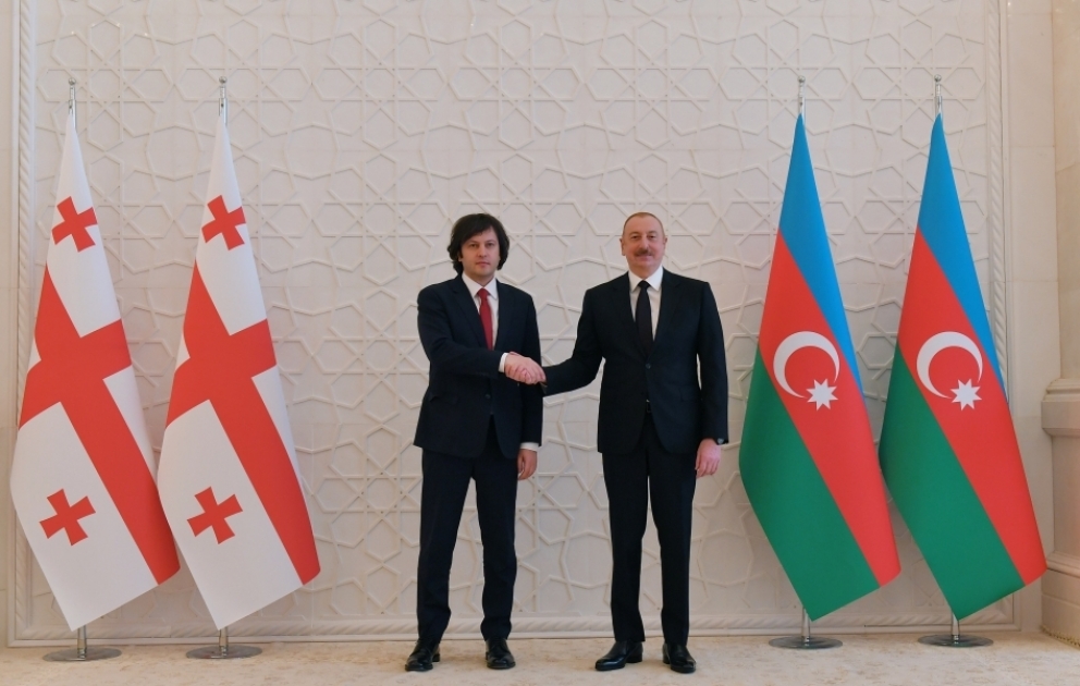Le président azerbaïdjanais s’entretient en tête-à-tête avec le Premier ministre géorgien