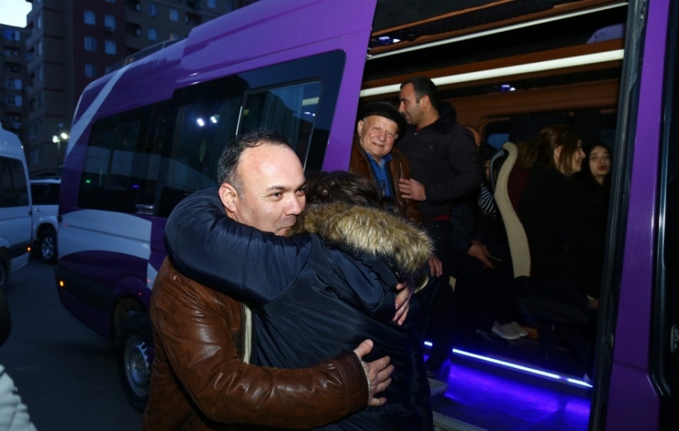 Füzuli şəhərinə daha 34 ailə yola salınıb
