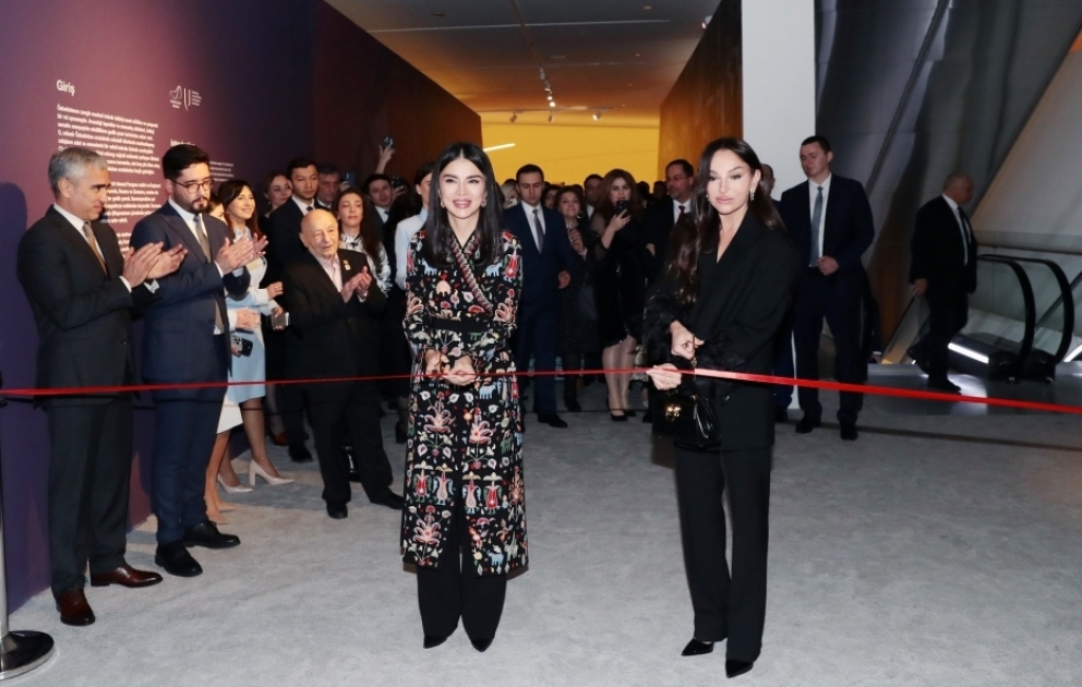 “Heritage in Stitches: A Journey Through Embroidery and Sewing Traditions of Uzbekistan” exhibition opens at the Heydar Aliyev Center 
First Vice-President of Azerbaijan Mehriban Aliyeva and Assistant to the President of Uzbekistan Saida Mirziyoyeva attend the opening ceremony