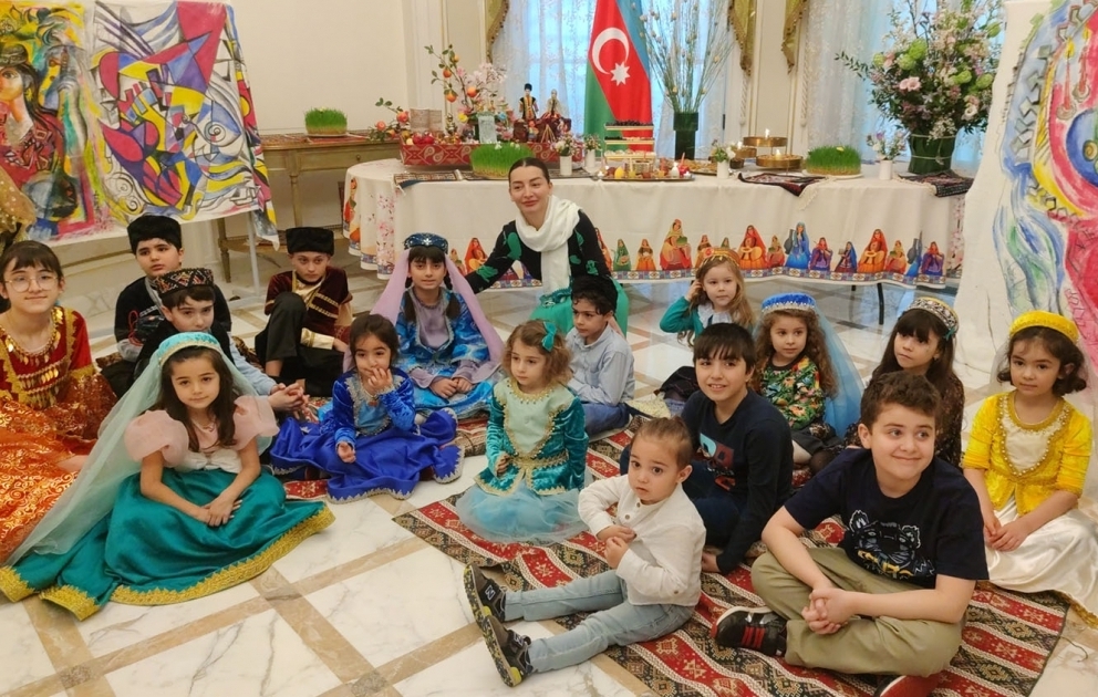 Parisdə “Natəvan” məktəbində Novruz bayramı qeyd edilib