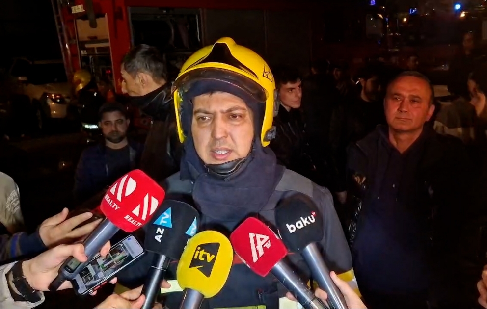 Yanğın söndürüldü: 50 nəfər təxliyə olundu