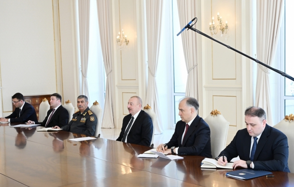 Le président Ilham Aliyev reçoit une délégation menée par le président du comité de la Présidence de Türkiye