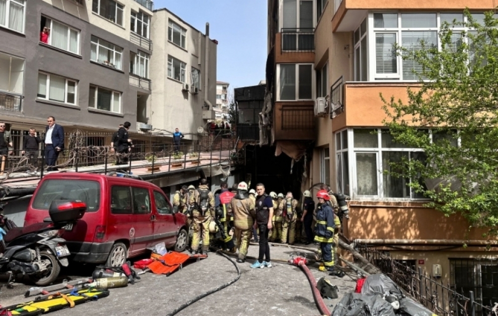 Число погибших при пожаре в Стамбуле достигло 29 человек