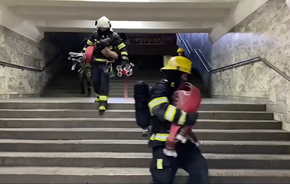 Fövqəladə Hallar Nazirliyi tərəfindən metroda təlim keçirilib