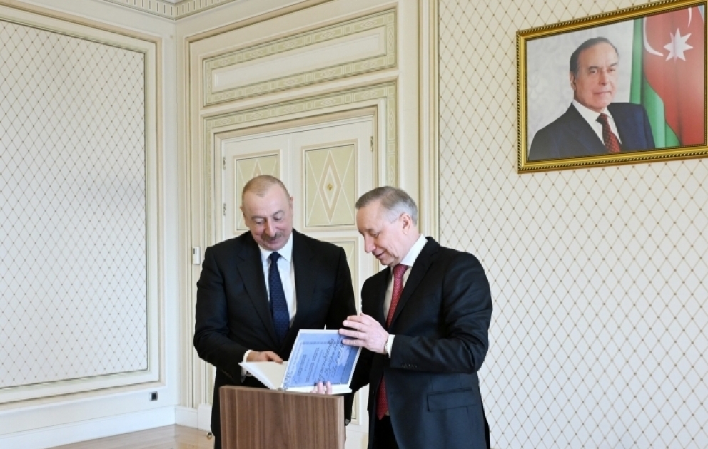 Le président azerbaïdjanais reçoit le gouverneur de Saint-Pétersbourg