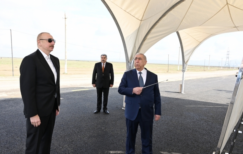 Präsident Ilham Aliyev zu Besuch in Region Hajigabul