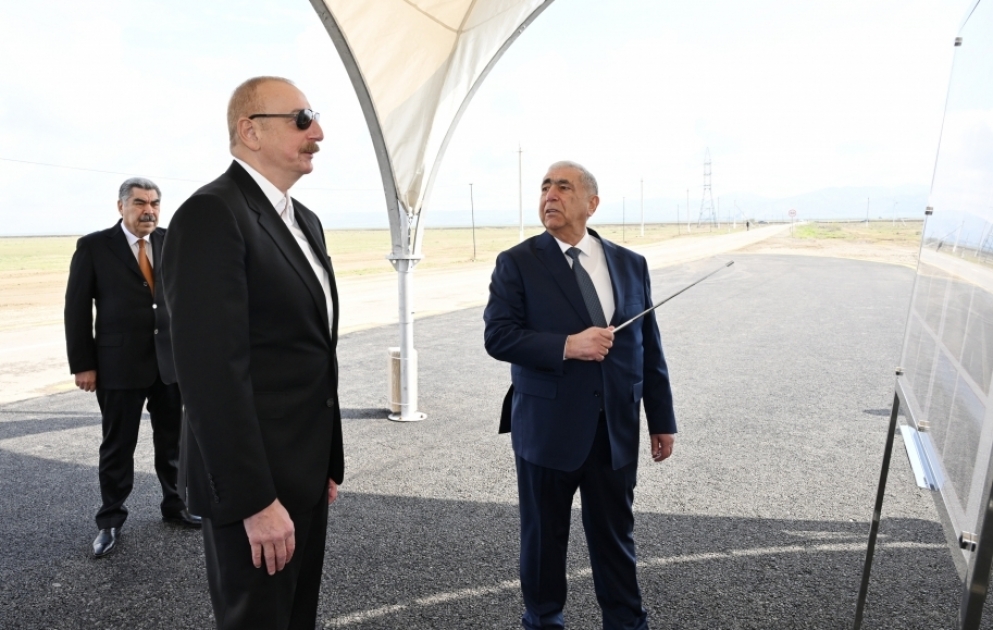 Prezident İlham Əliyev Hacıqabul rayonunda avtomobil yolunun açılışında iştirak edib