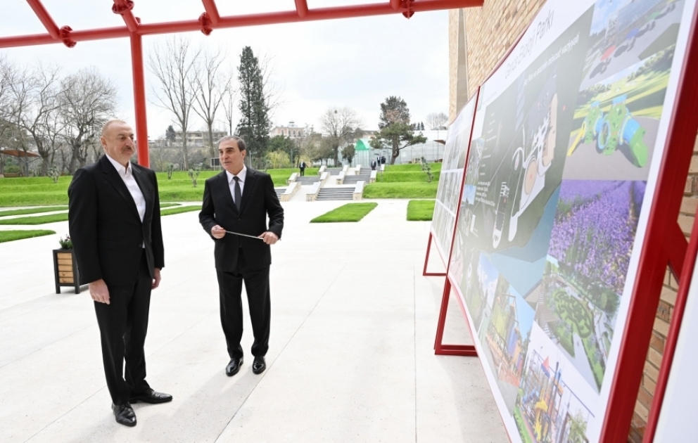 Visite du chantier du Complexe du Parc écologique à Gandja