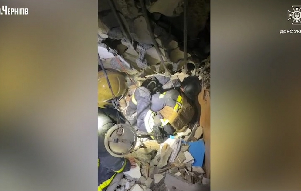 Çerniqov raket hücumuna məruz qalıb, ölənlər və xəsarət alanlar var