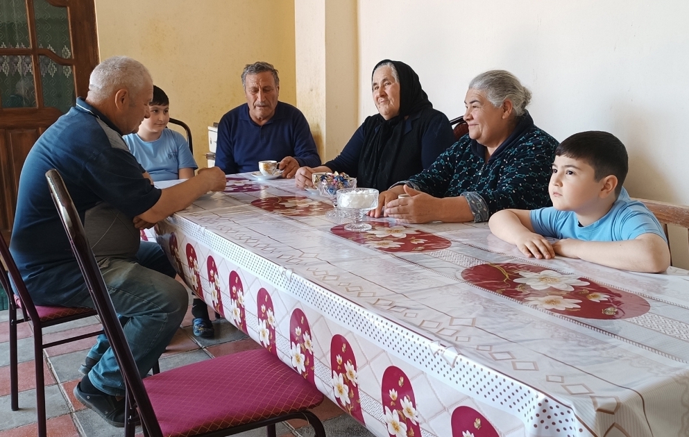 Qızılhacılı kəndinin sakinləri doğma yurdlarının qaytarılmasının sevincini yaşayırlar
