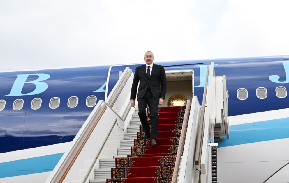 Präsident Ilham Aliyev zu Arbeitsbesuch in Russland