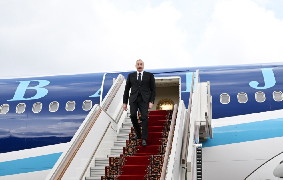 Le président azerbaïdjanais entame une visite de travail en Russie