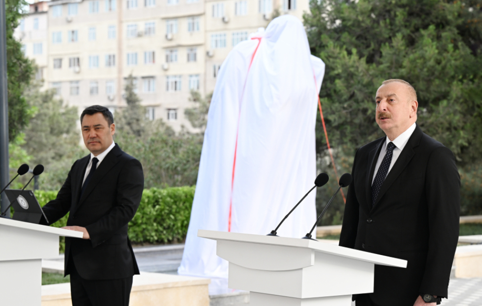 President Ilham Aliyev and President Sadyr Zhaparov attended unveiling ceremony of monument to Chingiz Aitmatov in Baku