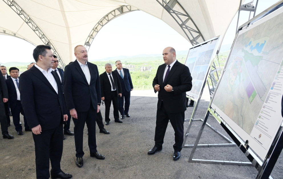 Azərbaycan və Qırğızıstan prezidentləri Füzuli şəhərinin dağıdılmış yerlərinə baxıb, şəhərin Baş planı ilə tanış olublar