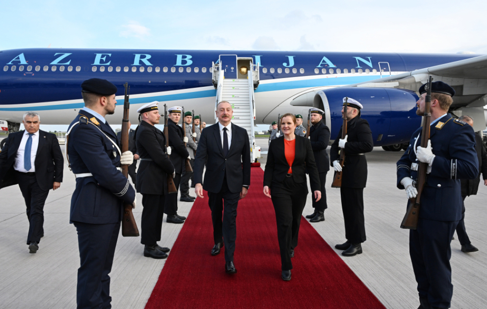 Prezident İlham Əliyev Almaniyaya işgüzar səfərə gəlib