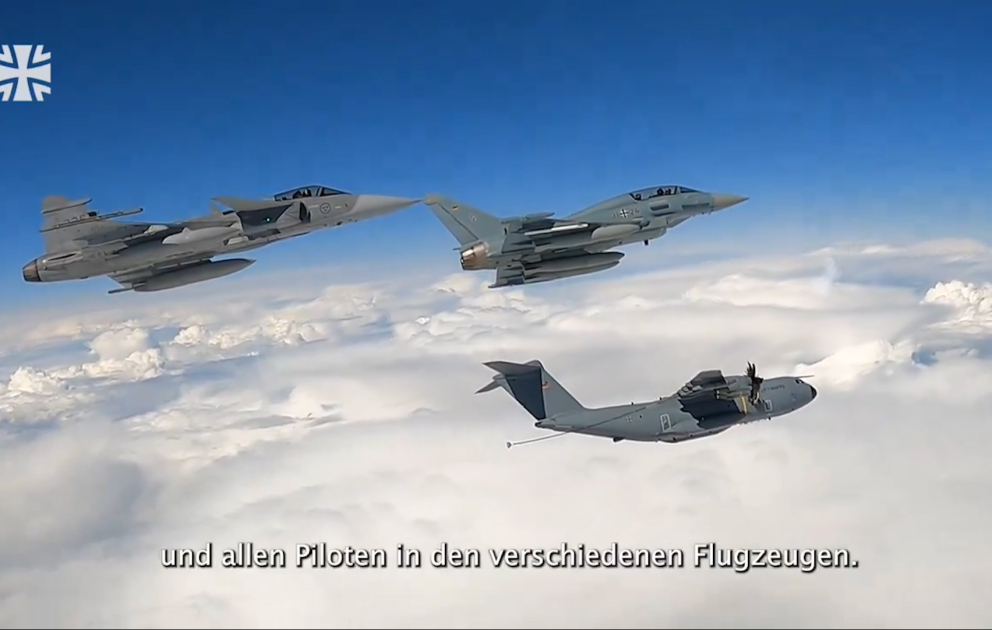 NATO-nun Baş katibi qırıcı təyyarədə havaya qalxdı