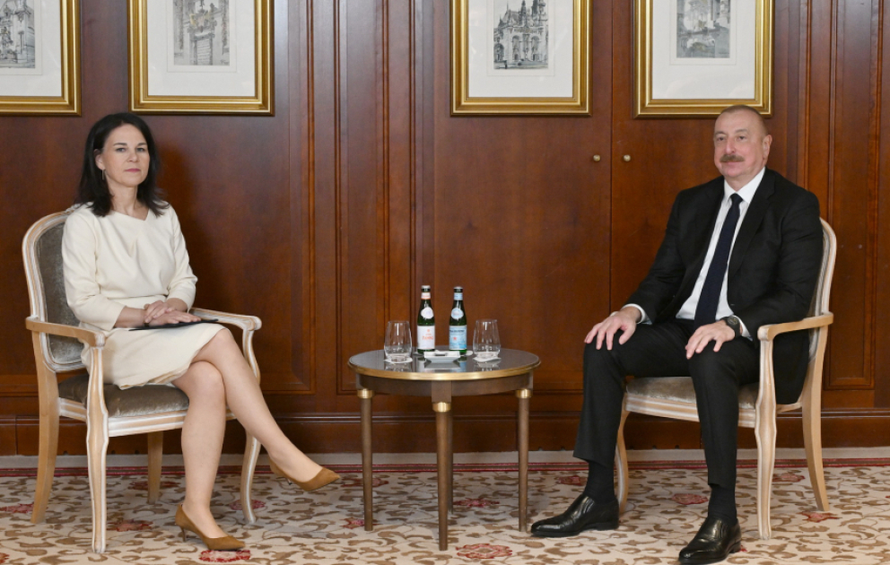 Prezident İlham Əliyevin Berlində Almaniyanın xarici işlər naziri ilə görüşü olub