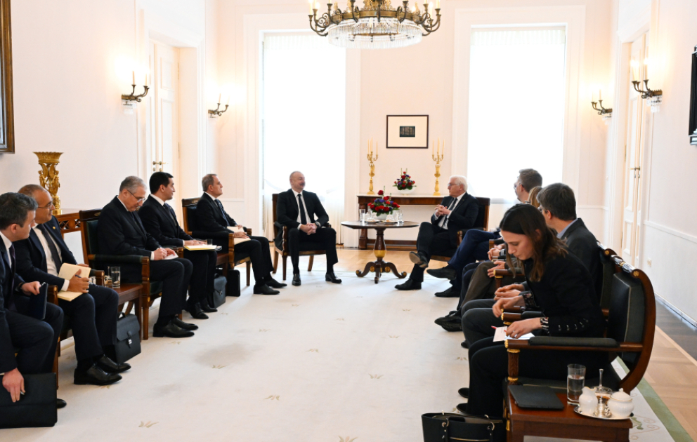 President of Azerbaijan Ilham Aliyev held expanded meeting with President of Germany Frank-Walter Steinmeier