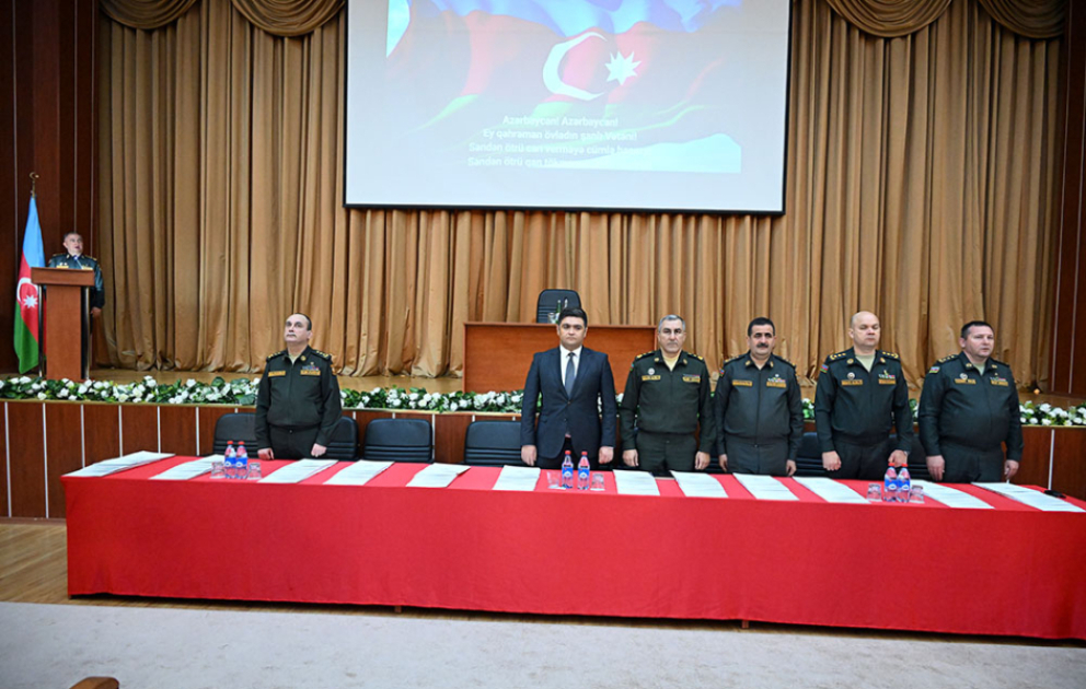 Qüsursuz xidmət etmiş bir qrup hərbi qulluqçuya daimi mənzillər verilib
