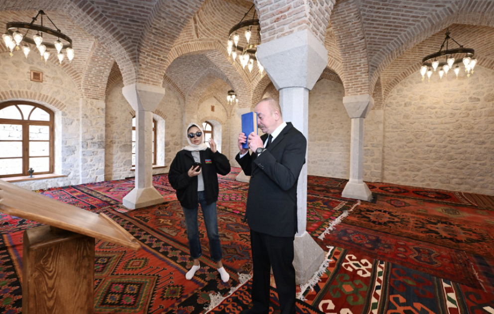 President Ilham Aliyev and First Lady Mehriban Aliyeva attended inauguration of Mamayi Mosque after restoration