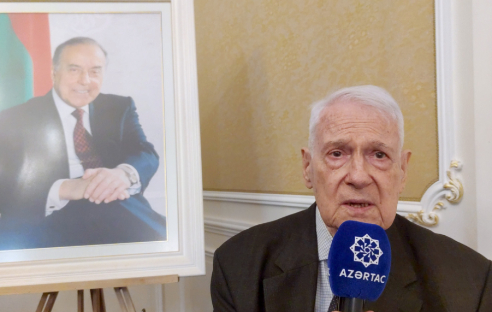 Jan Perrən: Heydər Əliyev böyük şəxsiyyət, güclü siyasi xadim idi