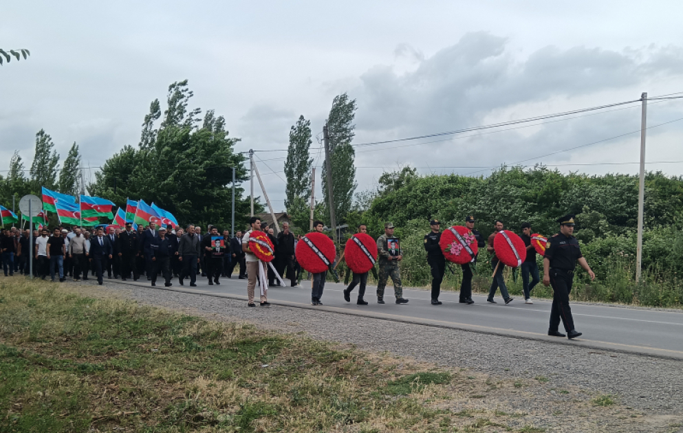 Otuz il öncə itkin düşən şəhid Siyavuş İsmayılovun nəşinin qalıqları İmişlidə torpağa tapşırılıb