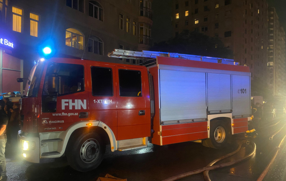 Bakıda mağazada baş verən yanğın söndürülüb