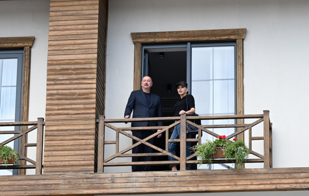 Le président Ilham Aliyev et son épouse Mehriban Aliyeva participent à l’inauguration de l’Hôtel Aghaly