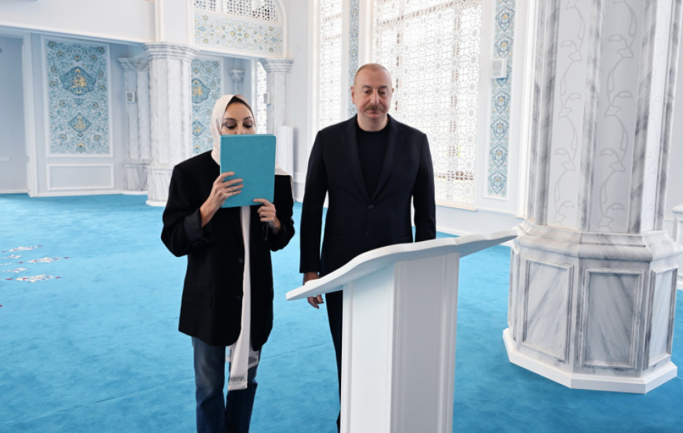 Le président Ilham Aliyev et la première dame Mehriban Aliyeva participent à l’inauguration de la mosquée de Zenguilan