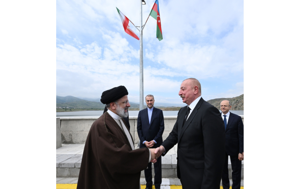 Les présidents Aliyev et Raïssi se rencontrent à la frontière entre l’Azerbaïdjan et l’Iran