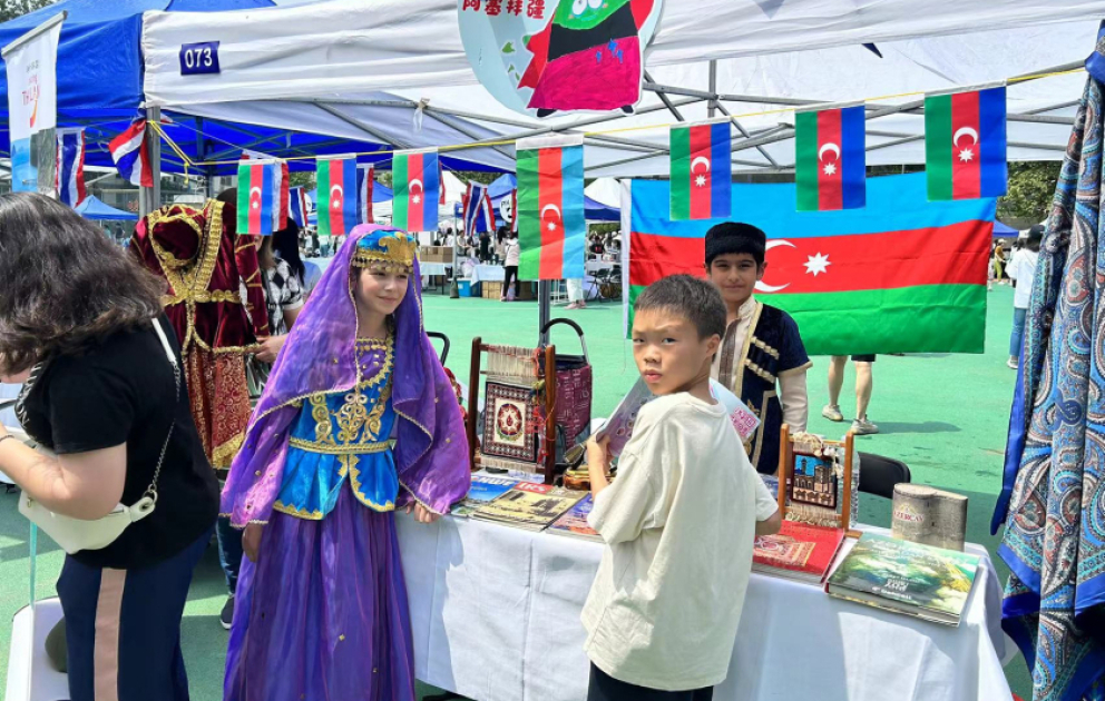 Çində yaşayan azərbaycanlılar beynəlxalq mədəniyyət festivalında ölkəmizi təmsil ediblər