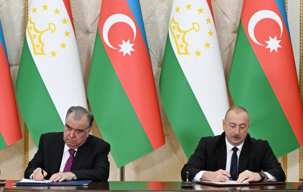 L’Azerbaïdjan et le Tadjikistan signent un certain nombre de documents
